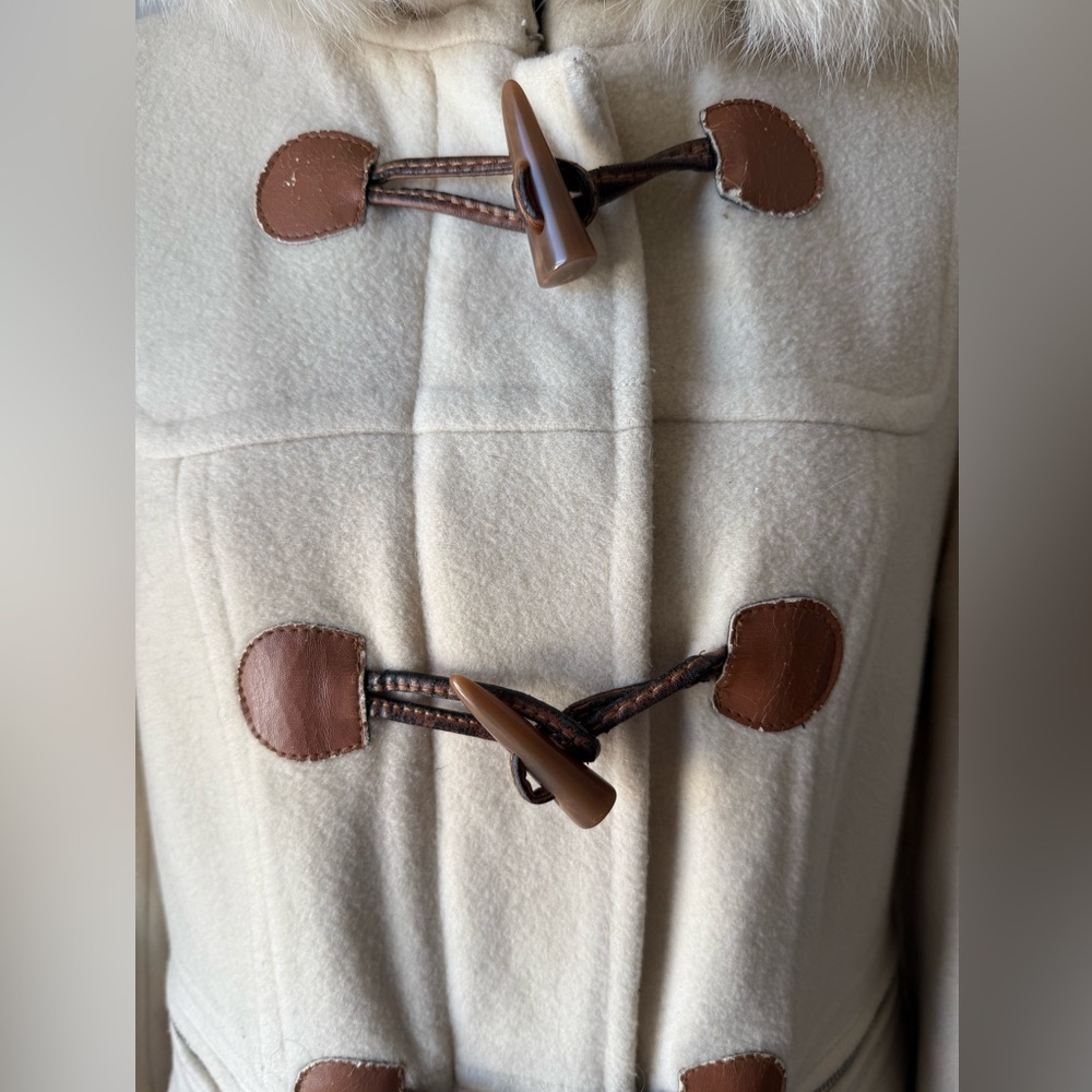 Marc New York, Andrew Marc Cream Wool Coat with 100% Fox Fur Hood from Finland - Picture 3 of 16
